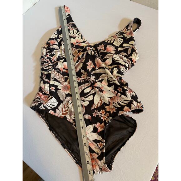 Sea Level Swim Australia Women's Plus 16 Beach Floral Smocked One Piece Swimsuit - Picture 13 of 14